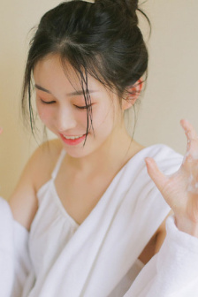 女生下面变黑色是什么原因?